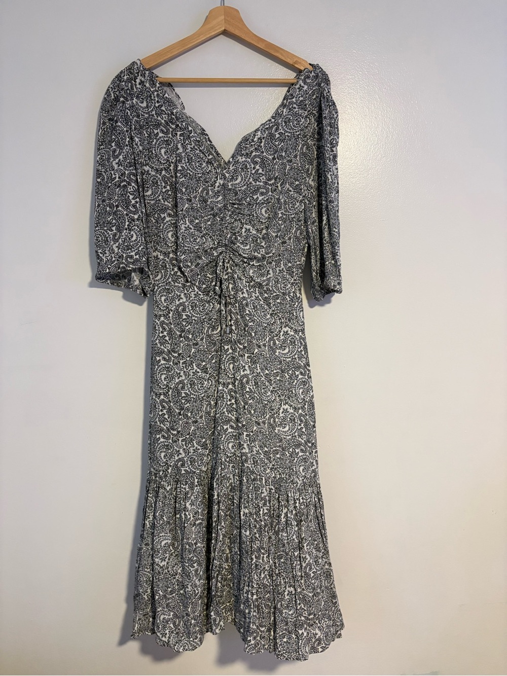 MINKPINK Gray Paisley Tie-Front Midi Dress